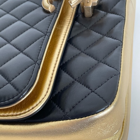 Chanel Bag - Picture 9 of 15